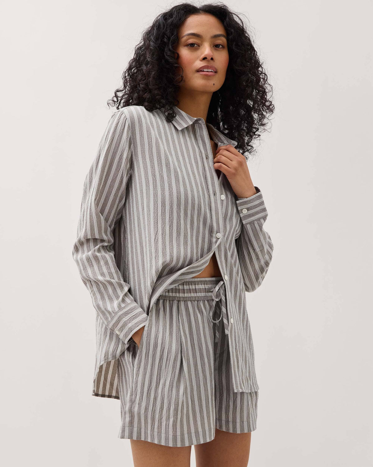 Womens Palermo Short - Poly Seer Sucker Stripe - Black / White Stripe