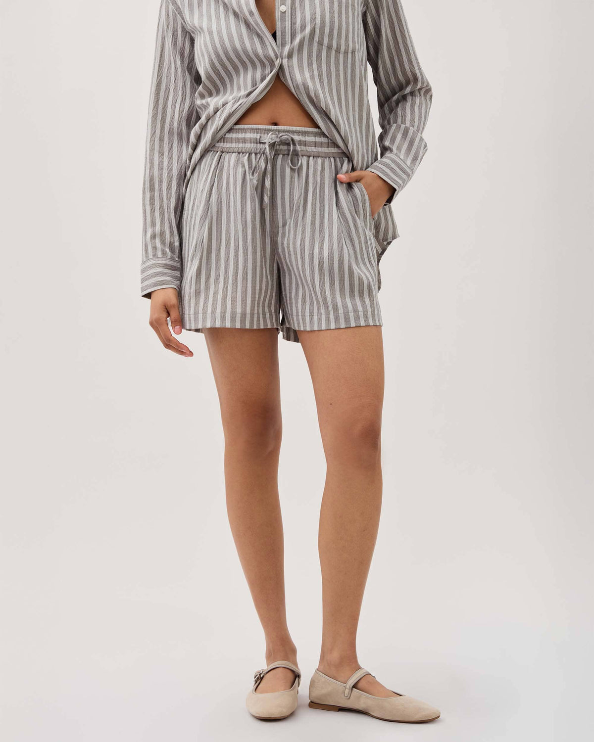 Womens Palermo Short - Poly Seer Sucker Stripe - Black / White Stripe